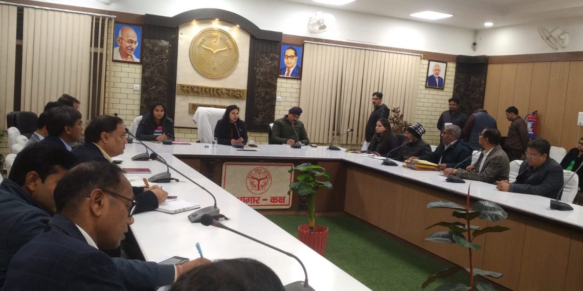गणतंत्र दिवस सीडीओ, एडीएम ने तैयारियों की समीक्षा की