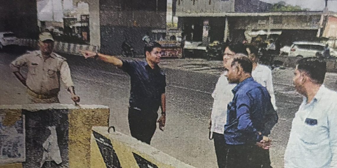अधिकारियों ने जलभराव वाले स्थानों का किया निरीक्षण