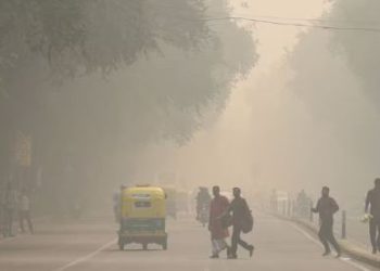 हवा में घुला जहर, 370 पहुंचा एक्यूआई