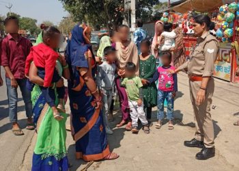 एसपी की जनसुनवाई में रोते हुए आते है लोग और हस्ते हुए जाते हैं