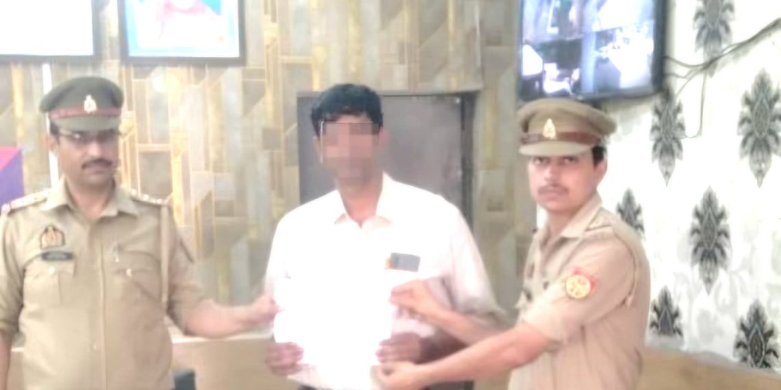 साइबर सेल टीम ने वापस कराए ऑनलाइन ठगी के 1 लाख 22 हज़ार रुपये
