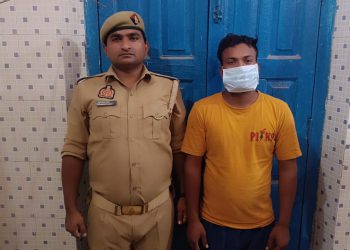 चेकिंग के दौरान अवैध चाकू के साथ एक युवक गिरफ़्तार