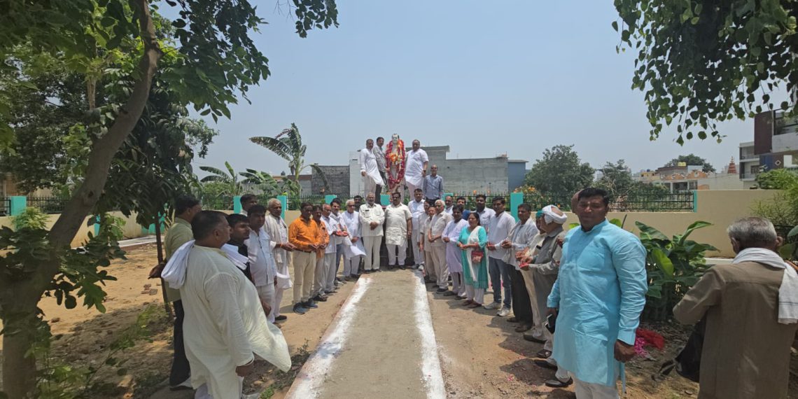 किसानो की समस्याओं का जल्द से जल्द करें निस्तारण: डीएम